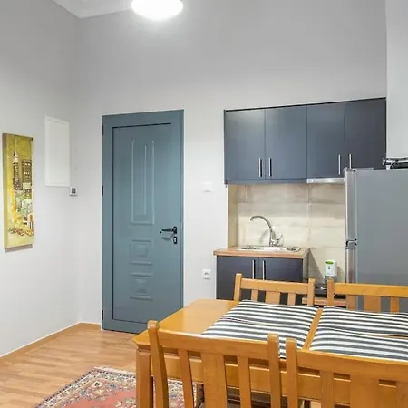 Spacious Close To Metro